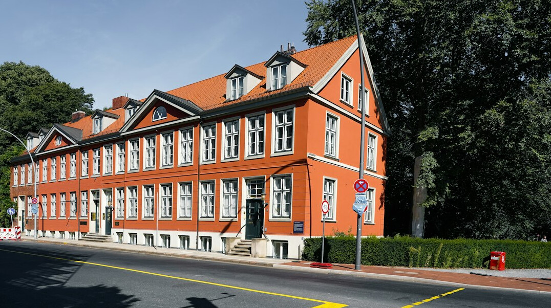 hamburg old town streets